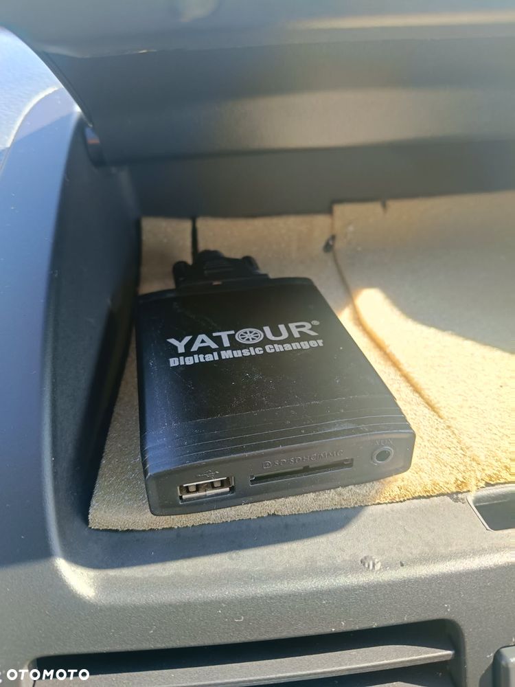 Toyota Avensis 1.8 VVT-i Combi - 33