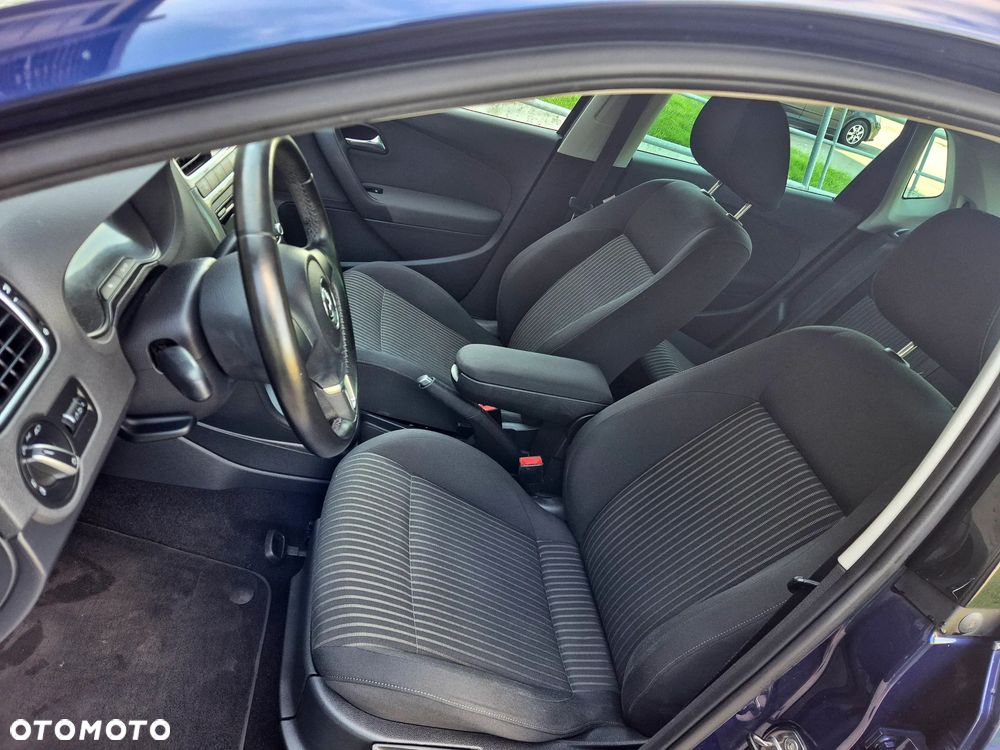 Volkswagen Polo 1.2 TSI MATCH - 21
