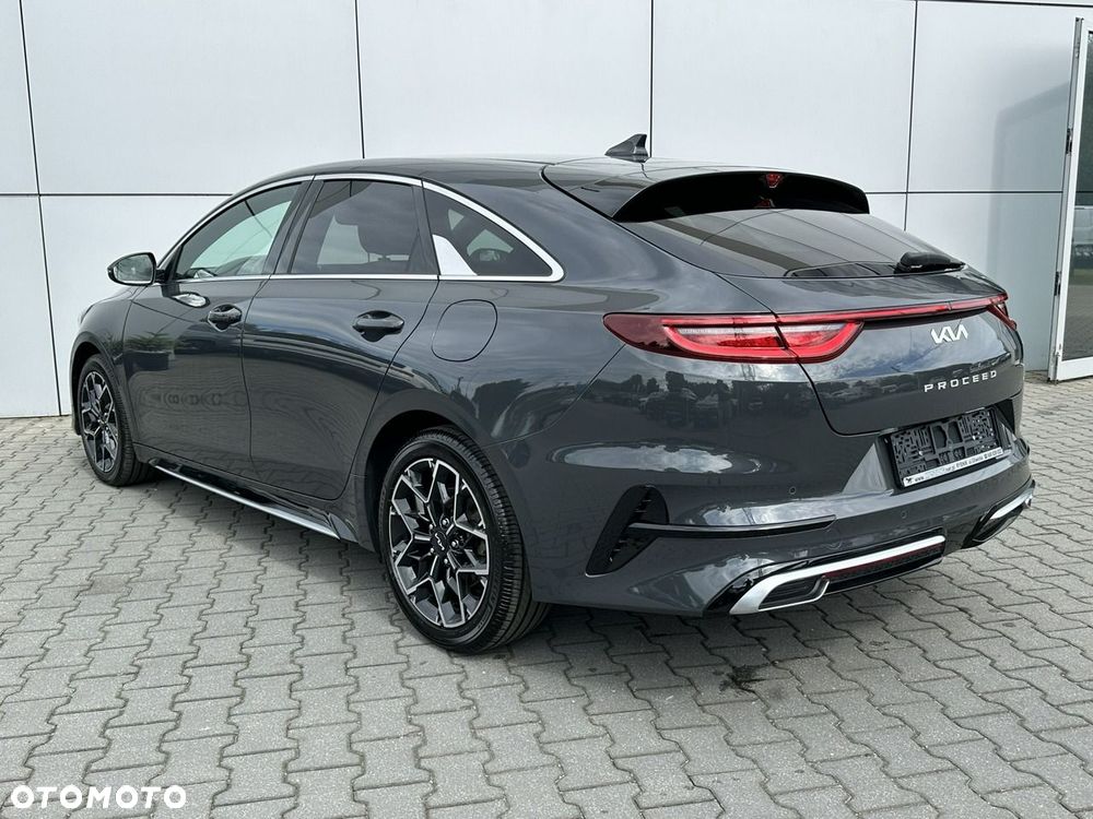 Kia ProCeed 1.5 T-GDI GT Line DCT - 11