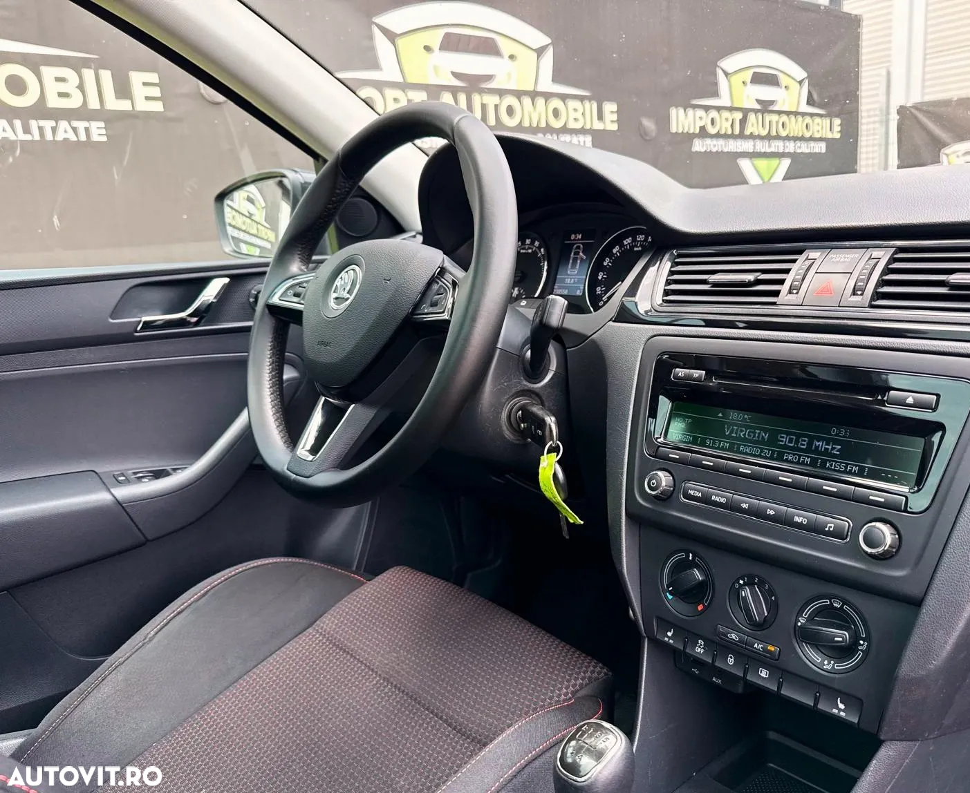 Skoda RAPID Spaceback 1.6 TDI Style+ Green tec - 19
