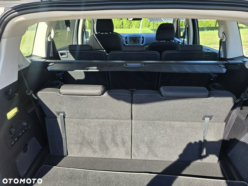 Ford S-Max - 20