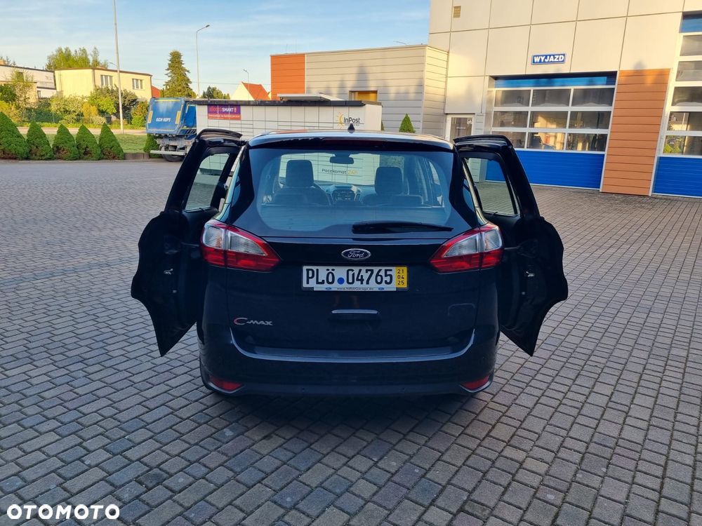 Ford Grand C-MAX - 17