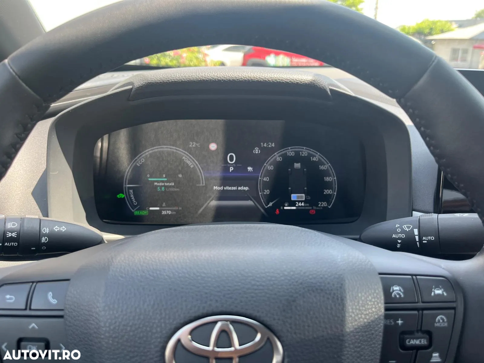 Toyota C-HR 1.8 HEV 140 CP 4x2 CVT Dynamic - 12