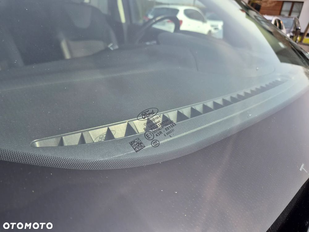 Ford Kuga - 13