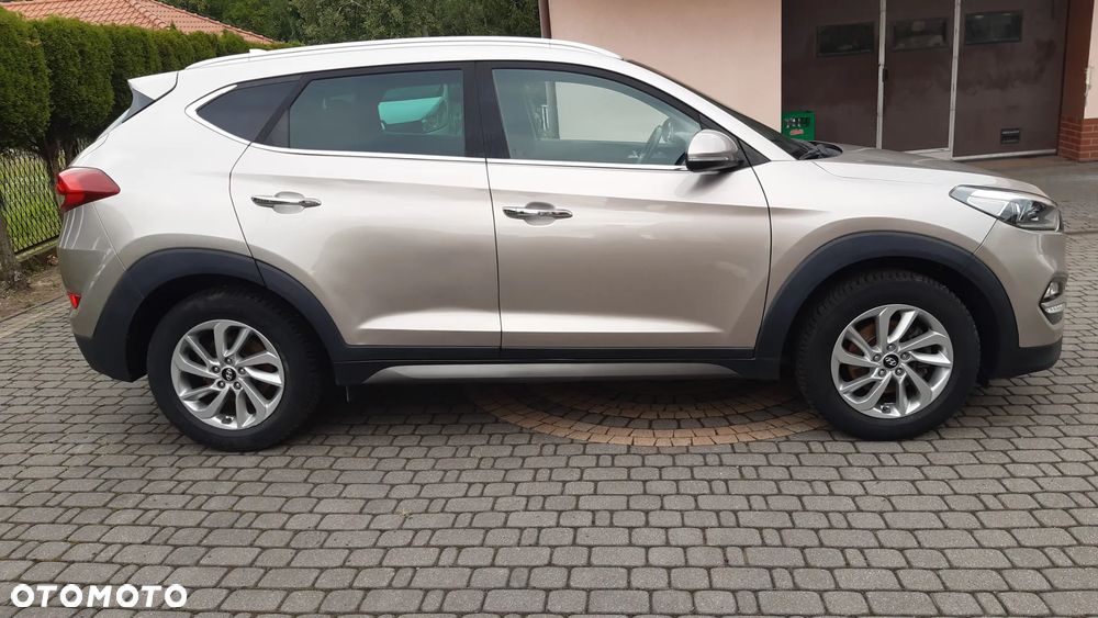 Hyundai Tucson - 16