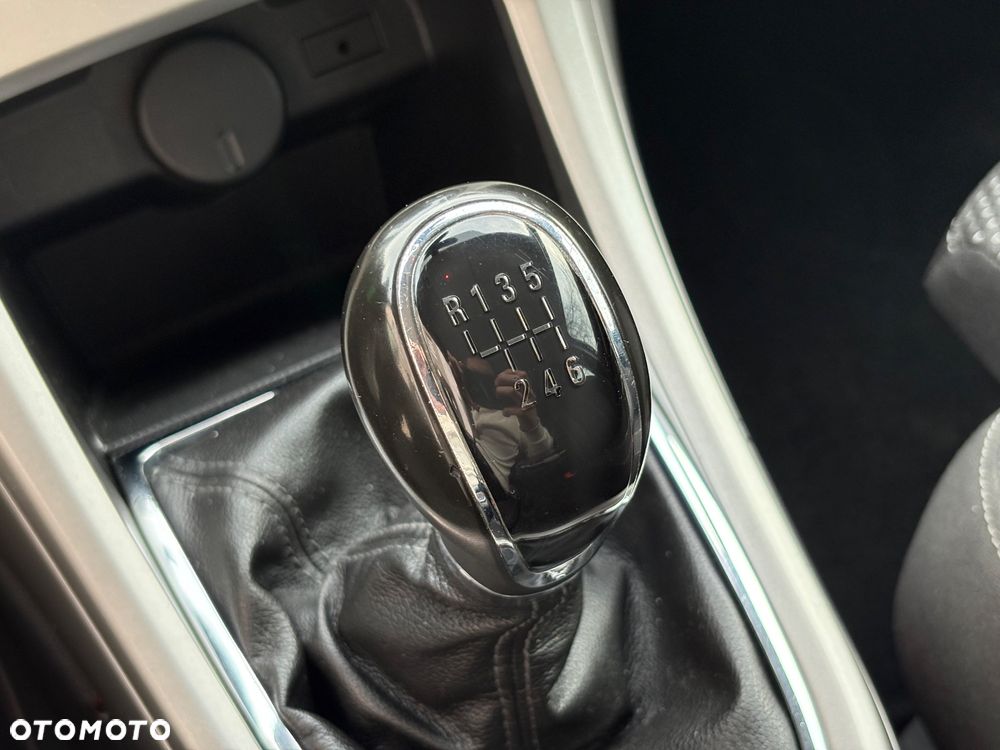 Opel Astra 1.4 Turbo Design Edition - 15