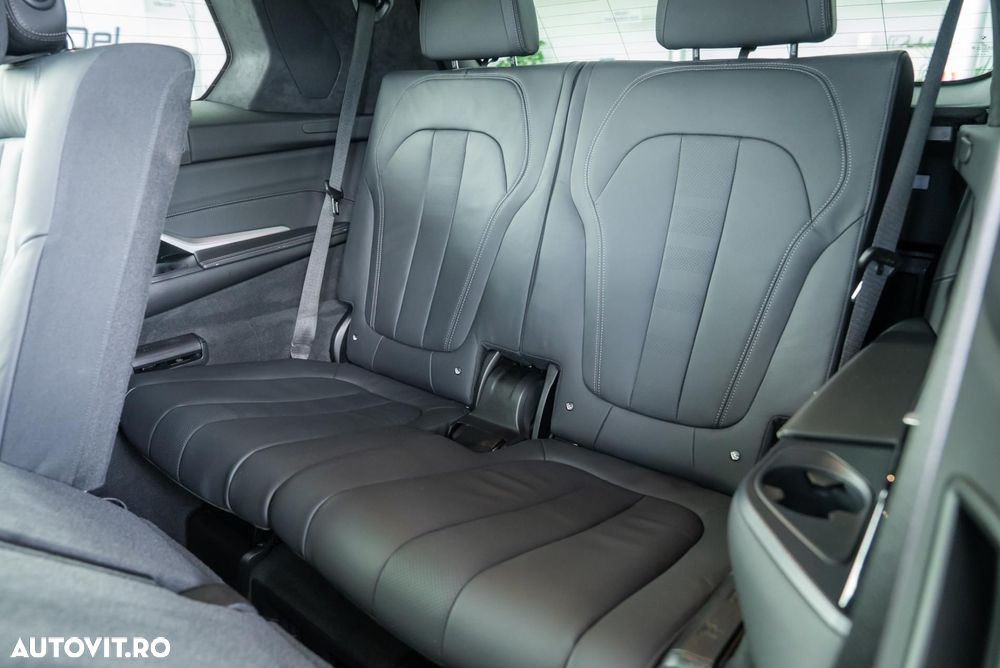 BMW X7 xDrive40d - 11