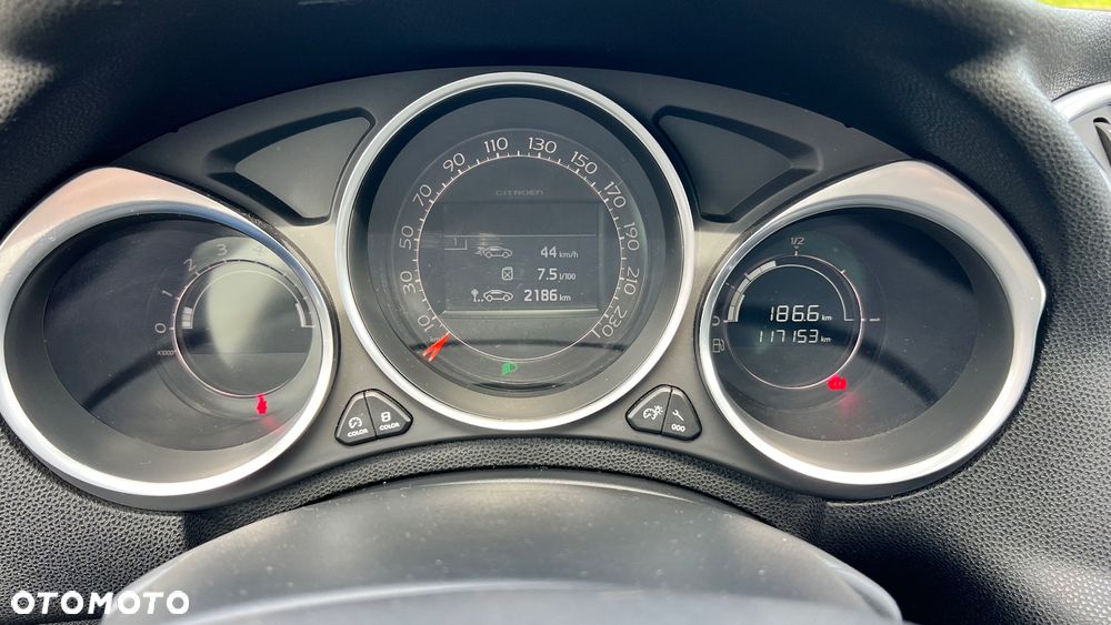 Citroën DS4 PureTech 130 Stop&Start SoChic - 25