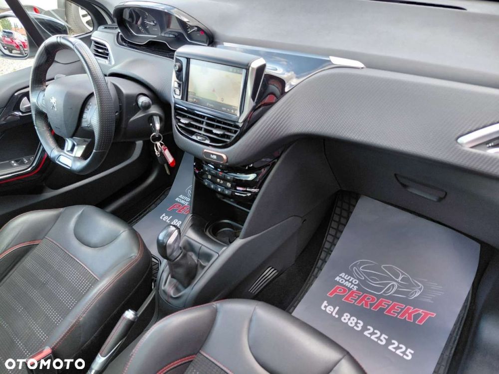 Peugeot 208 - 14