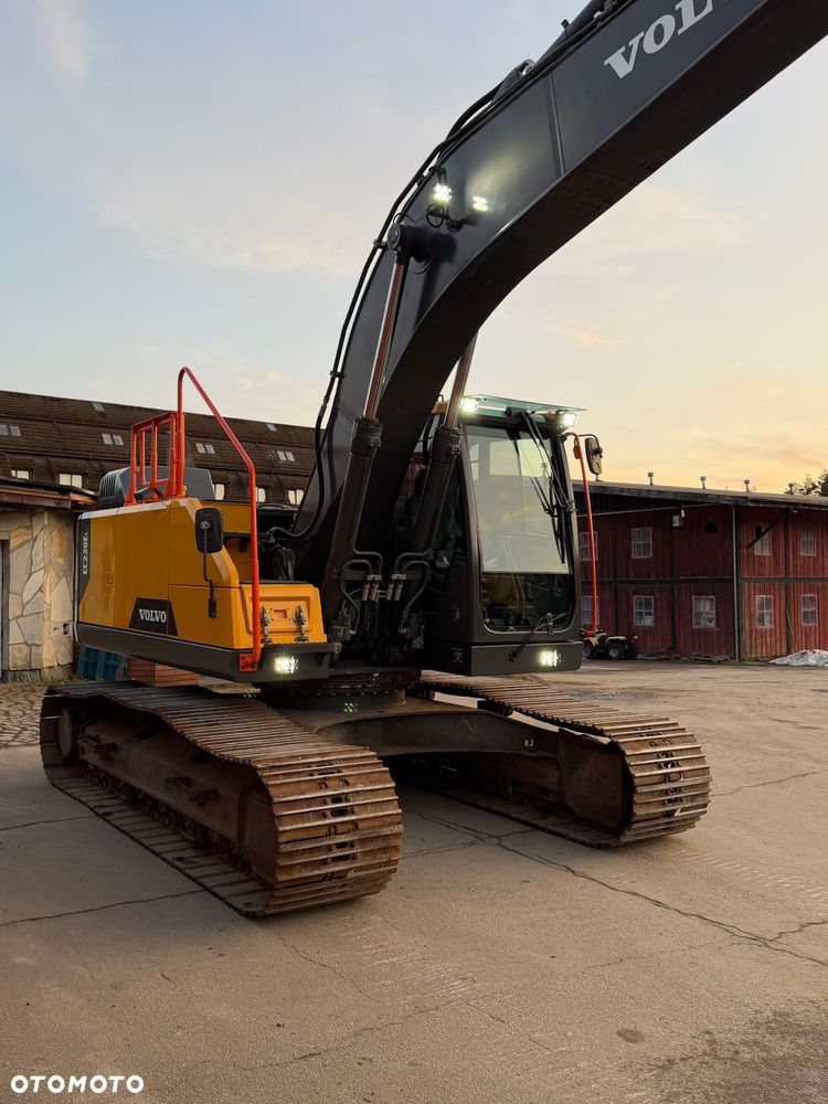 Volvo EC220EL - 5