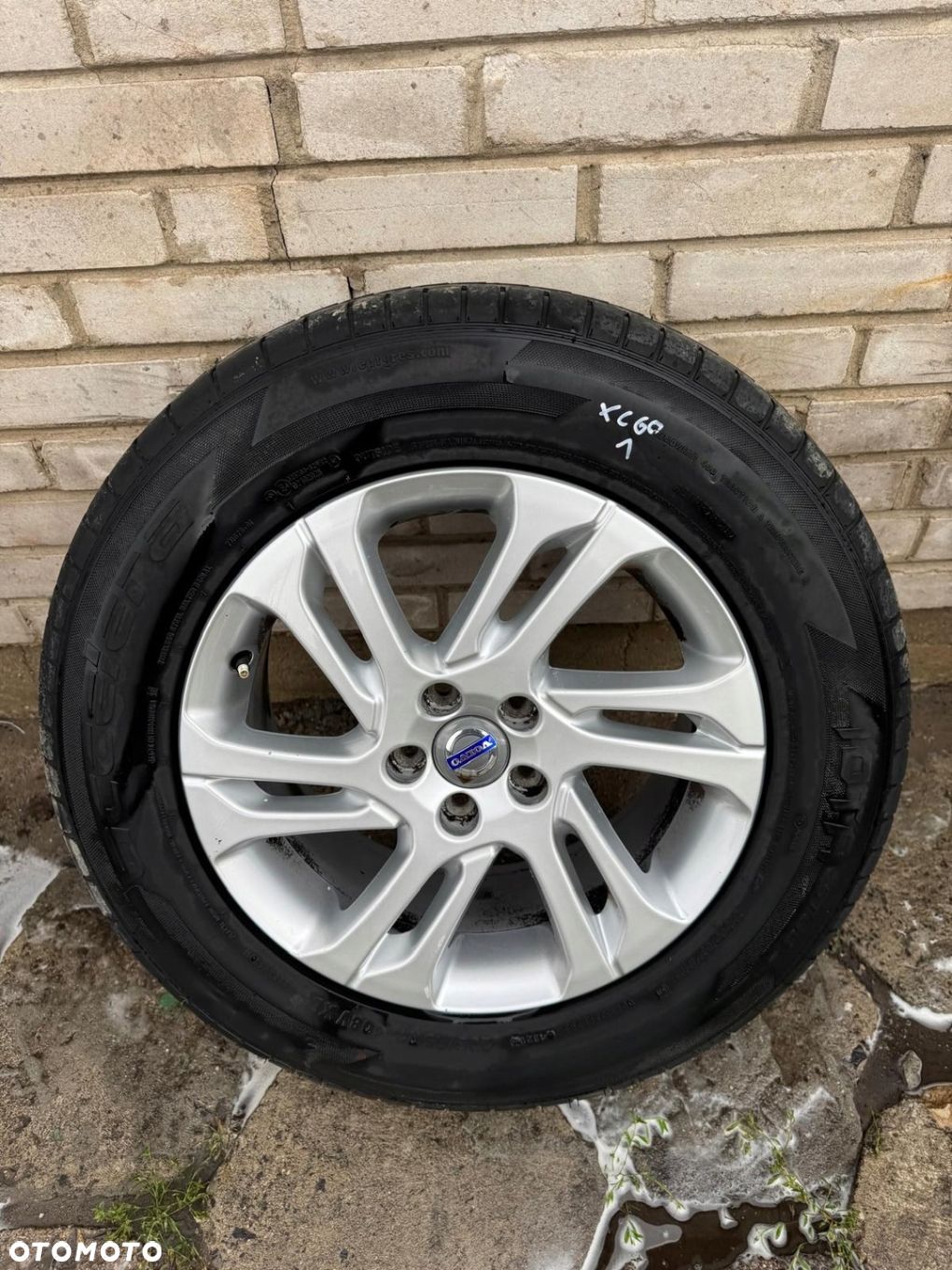 KOŁO FELGA 235/65 R17 VOLVO 7.5X17 ET55 5X108 31429693 - 1