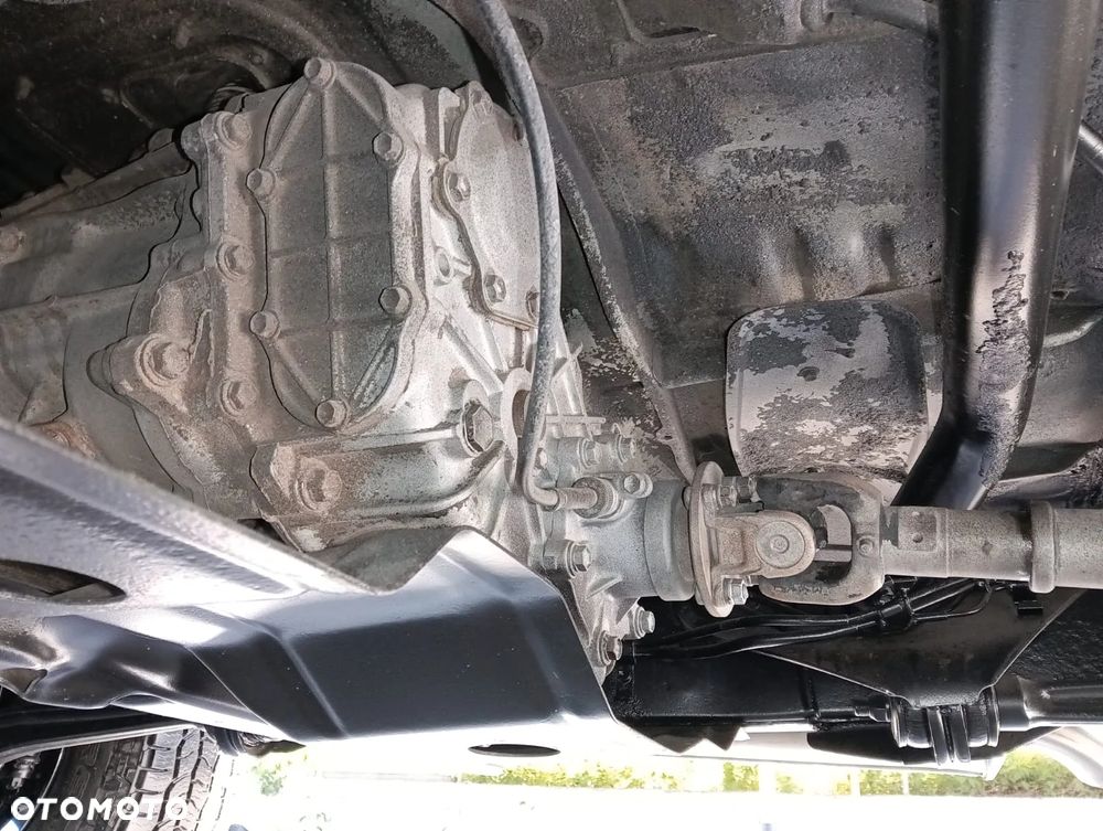 Toyota Land Cruiser - 16