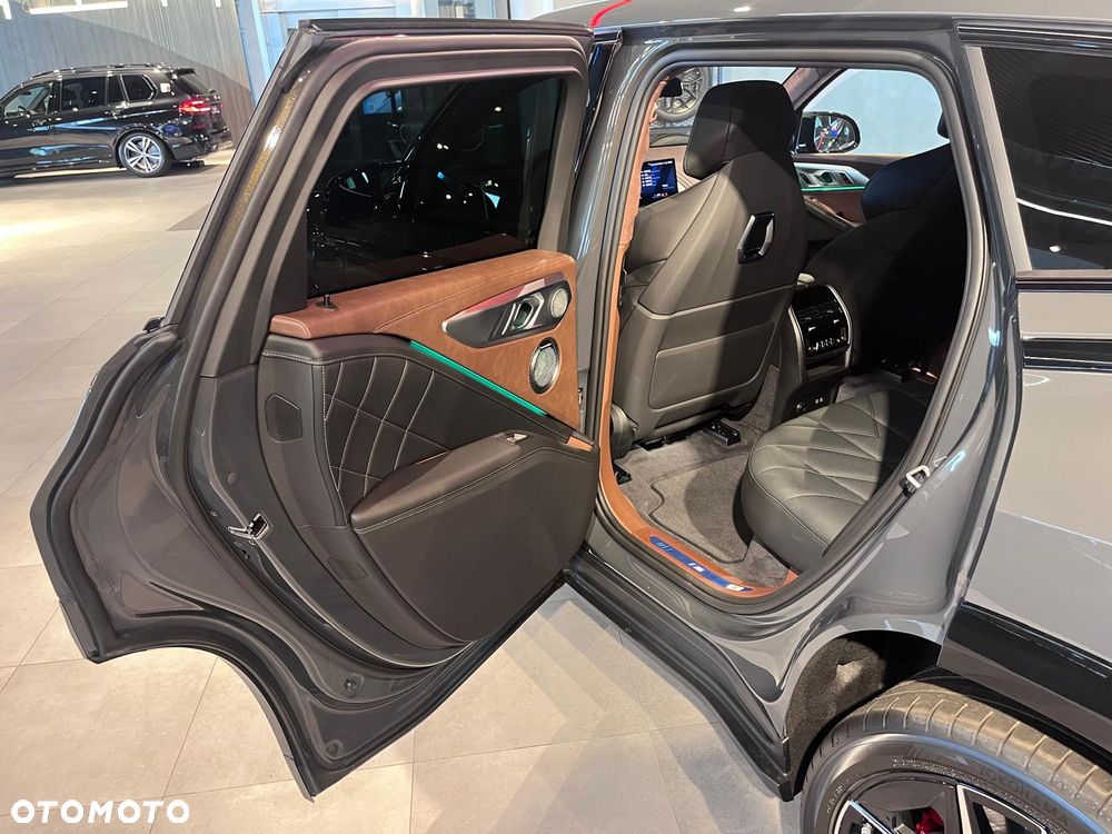 BMW XM 50e PHEV sport - 24