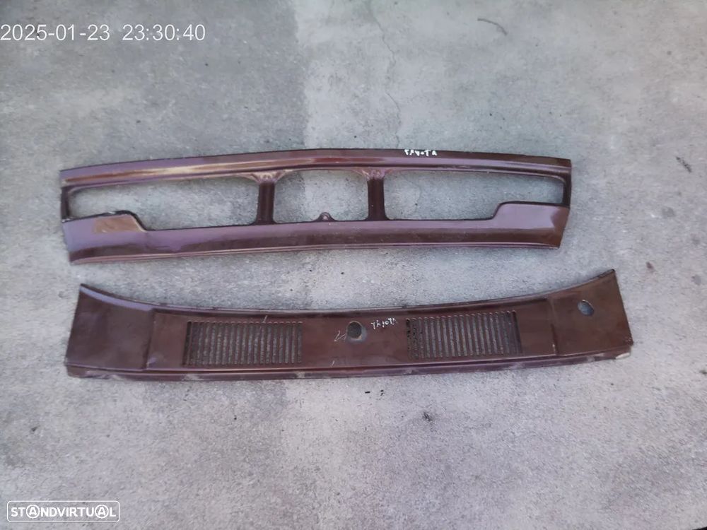 Toyota Corolla KE70 frente chapa/Grelha torpedo - 1