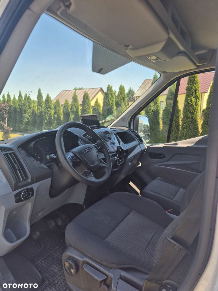 Ford Transit - 18