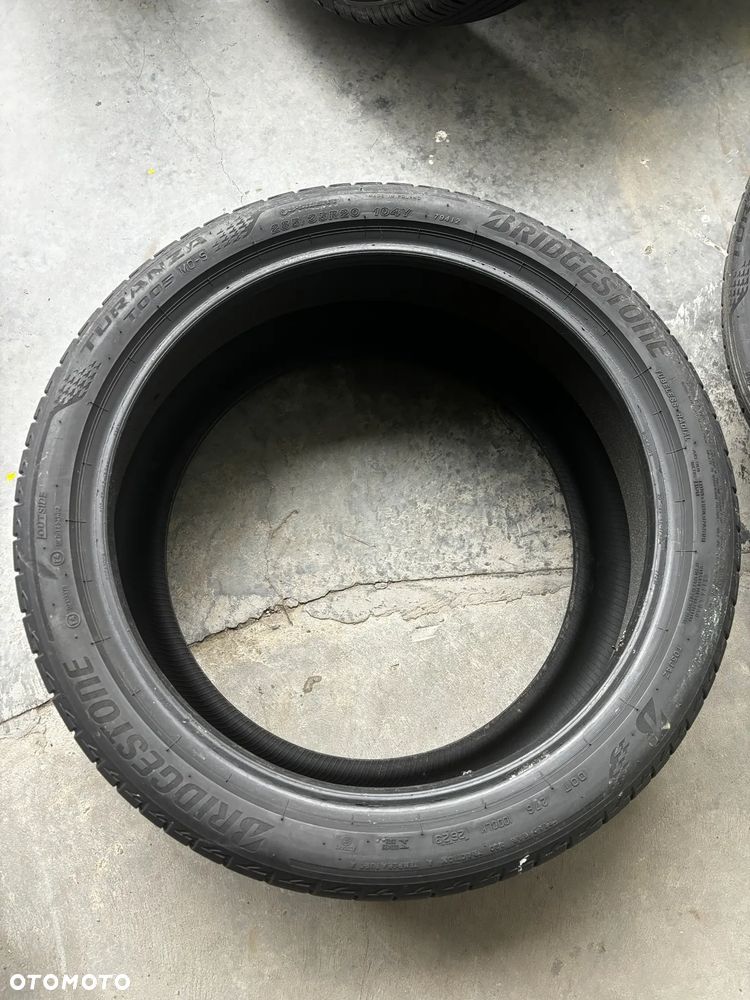 Opony letnie Bridgestone Turanza T0005 - 285/35R20 - 3