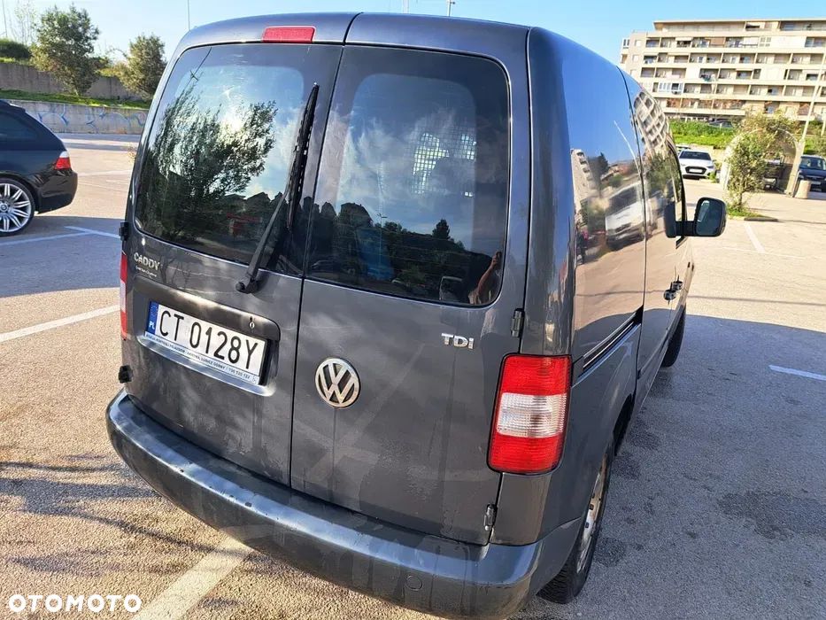 Volkswagen Caddy - 4