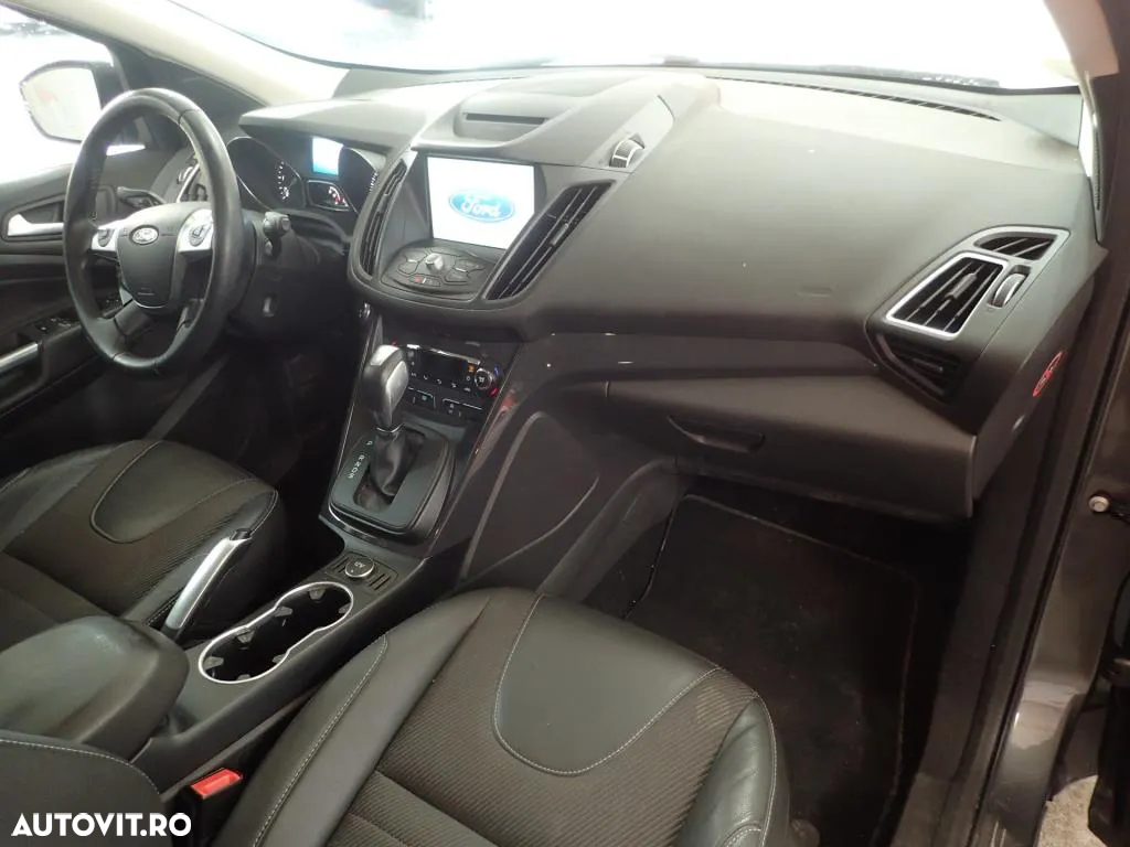 Ford Kuga 2.0 TDCi 4WD Powershift Titanium - 3