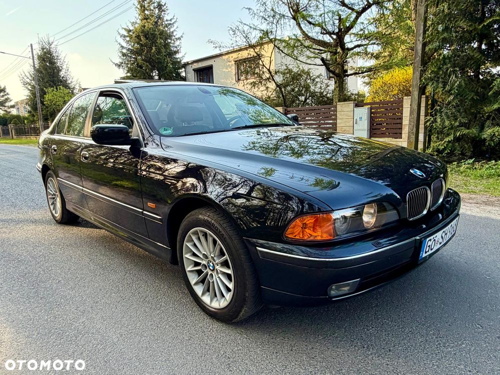 BMW Seria 5 540i - 2