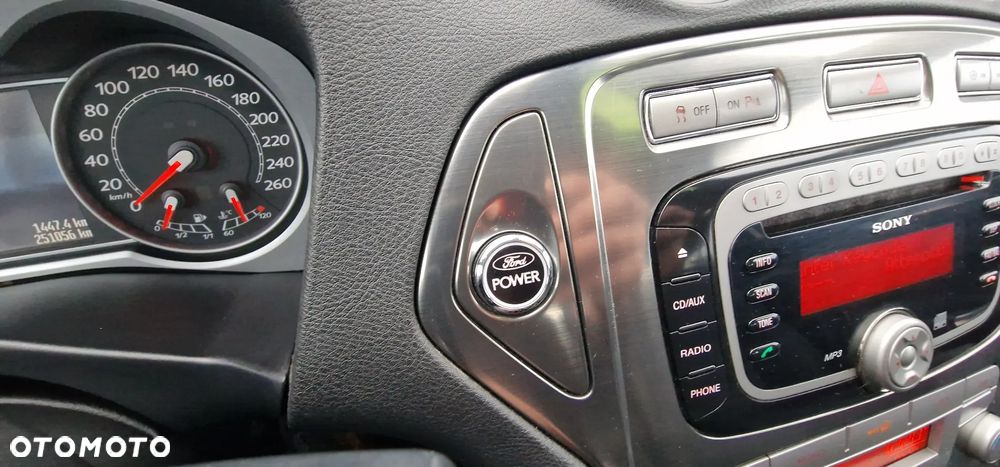 Ford Mondeo 2.0 FF Titanium - 9