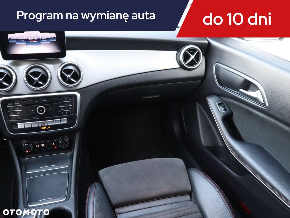 Mercedes-Benz CLA - 10
