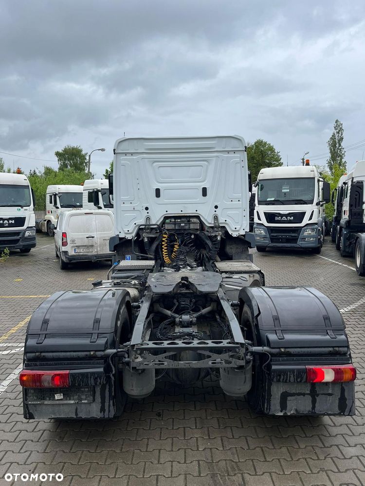 Mercedes-Benz Actros MP4 - 6