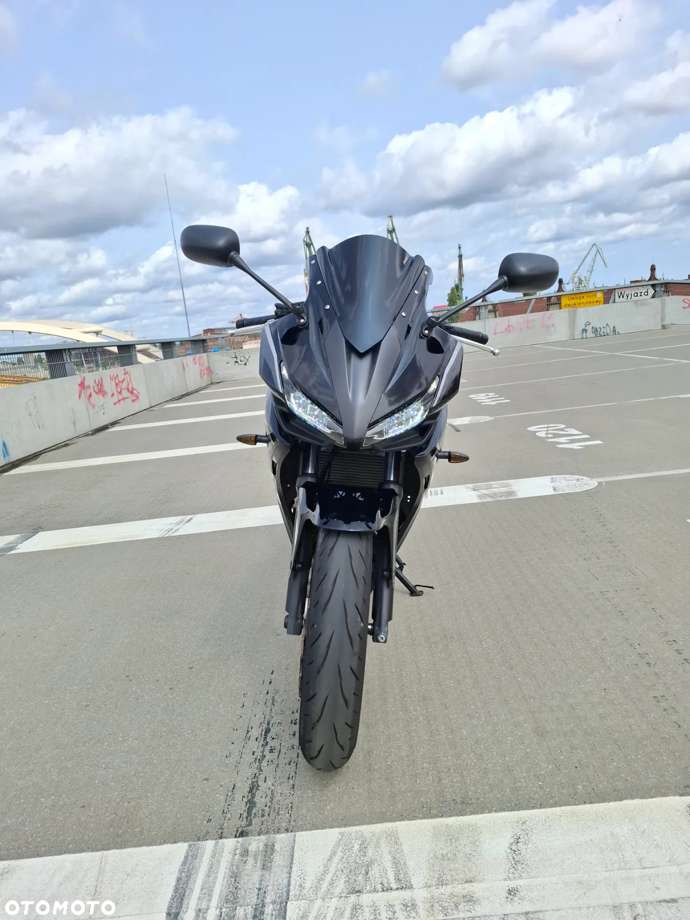 Honda CBR - 12