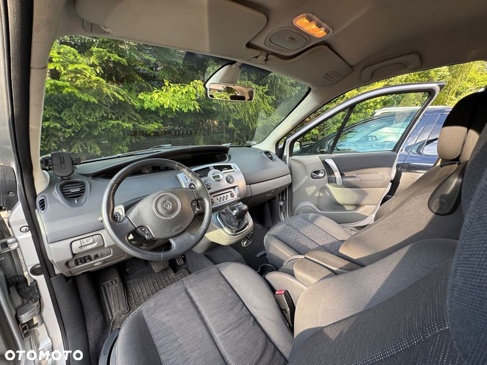 Renault Scenic - 10