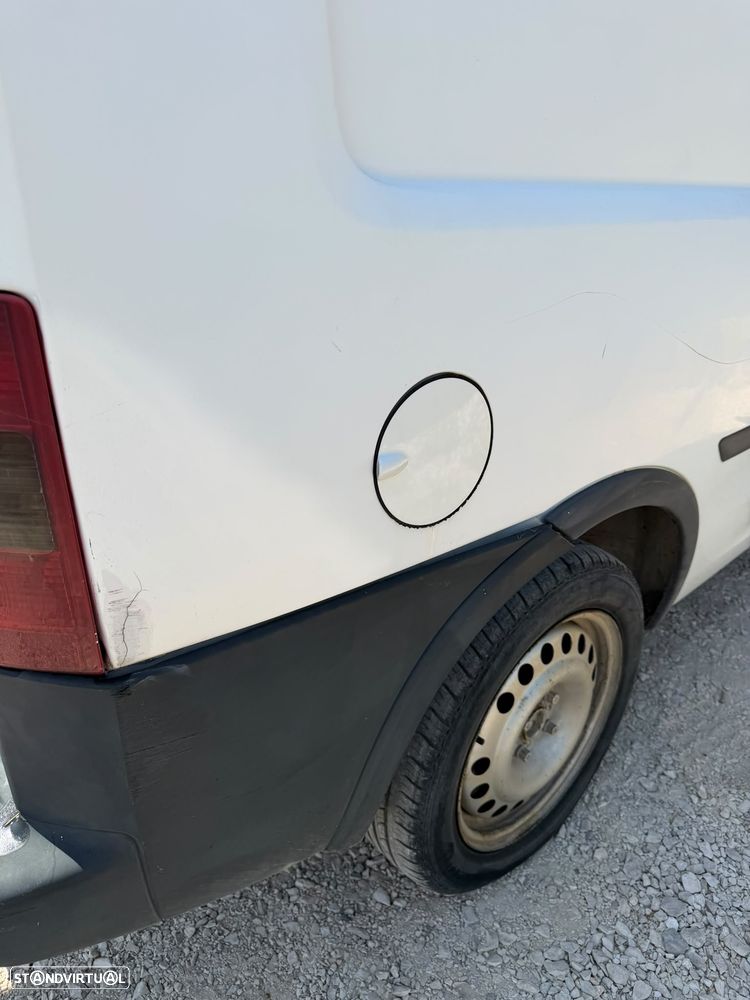 Opel Combo 1.3 CDTi - 10