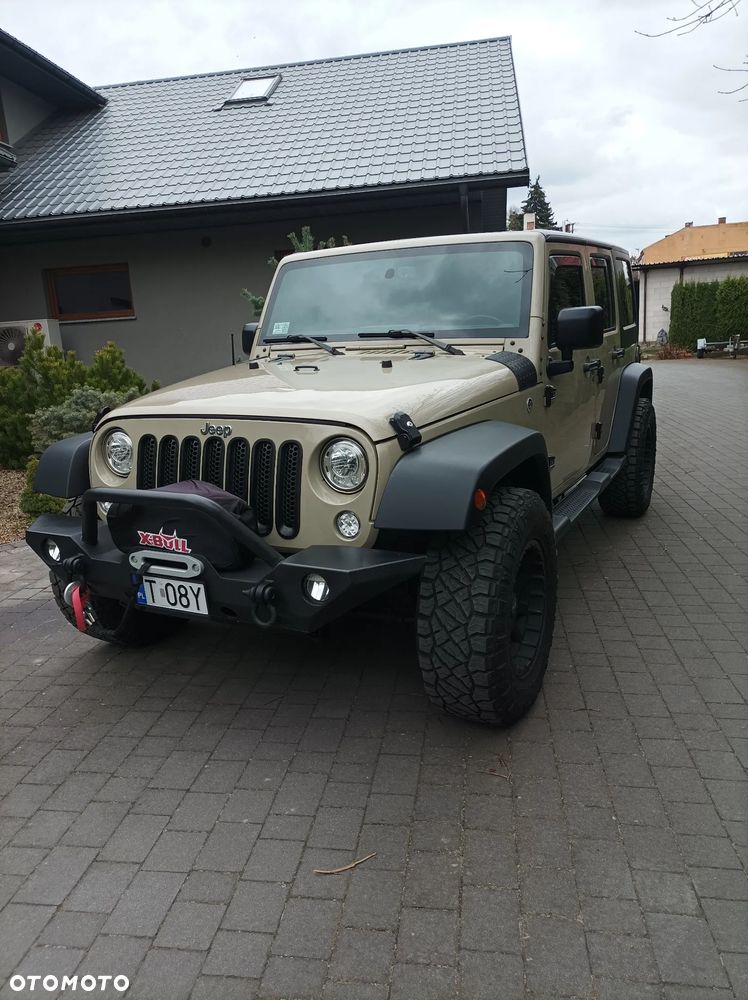Jeep Wrangler 3.6 Unlim Sahara - 2