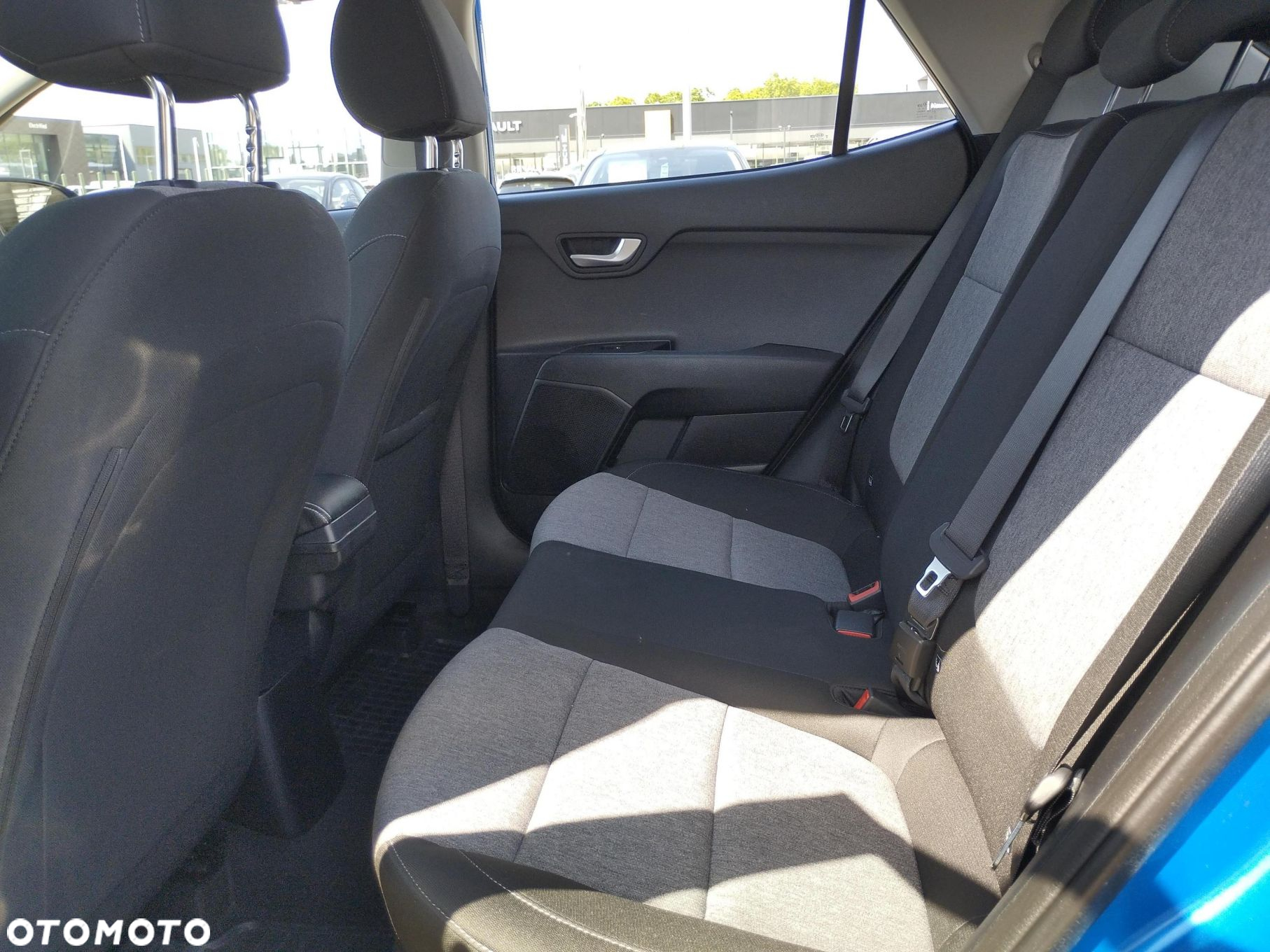 Kia Stonic 1.2 L Business Line - 12