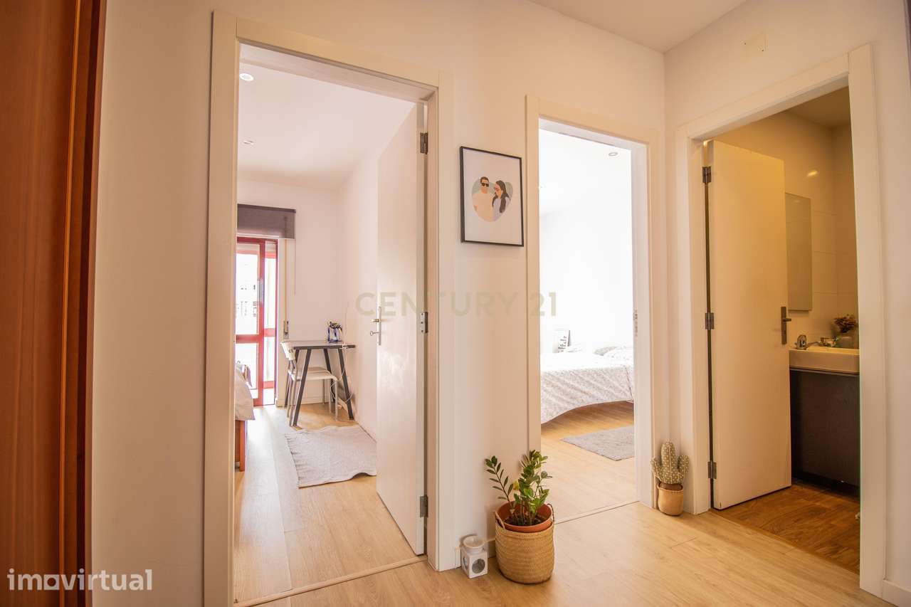 T2 com Terraço de 37m² em Coimbra, Localização Premium - Grande imagem: 4/13