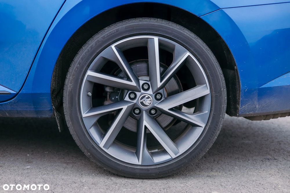 Skoda Superb 2.0 TDI 4x4 Sportline DSG - 27