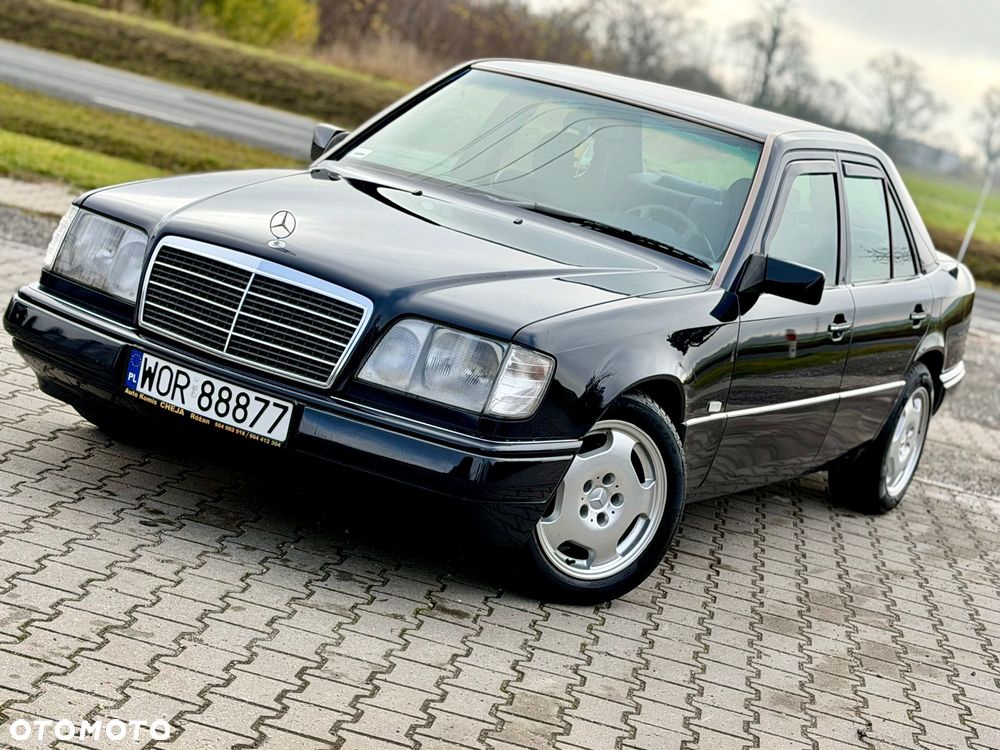 Mercedes-Benz W124 (1984-1993) - 32