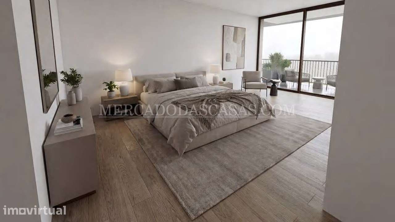 Apartamento T3, Recuado, amplo e luminoso, Feira - Grande imagem: 4/10
