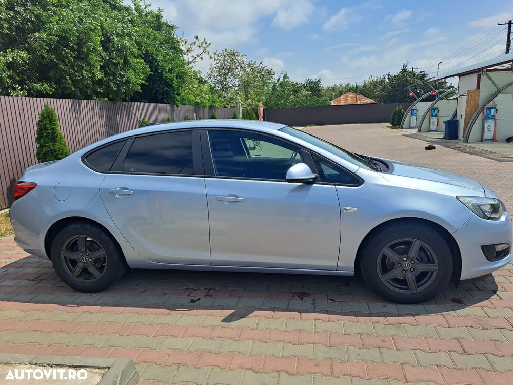 Opel Astra 1.4 Turbo Start/Stop ECOTEC Enjoy - 1