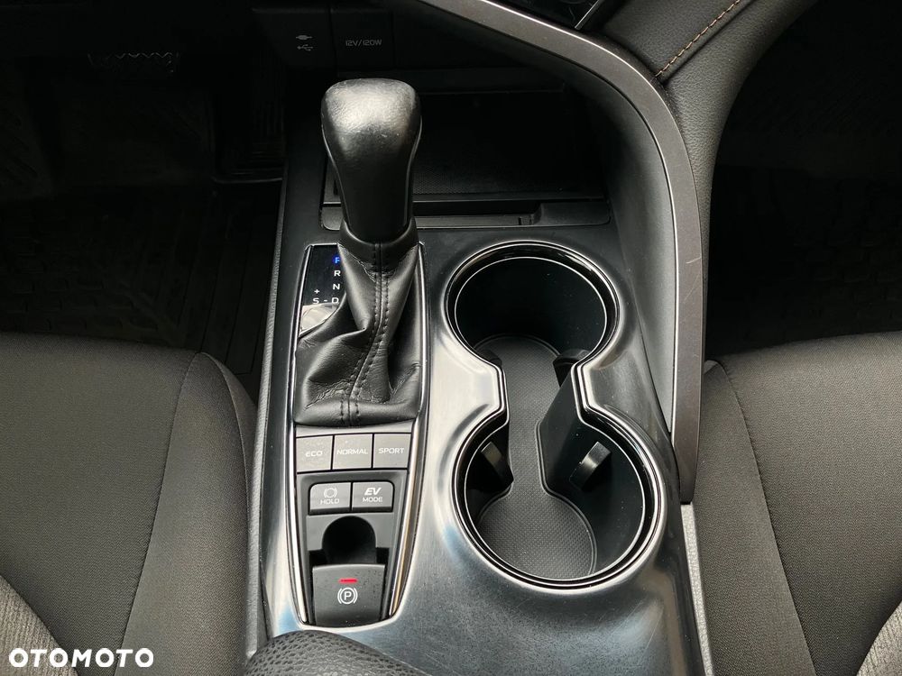 Toyota Camry 2.5 Hybrid Prestige CVT - 31