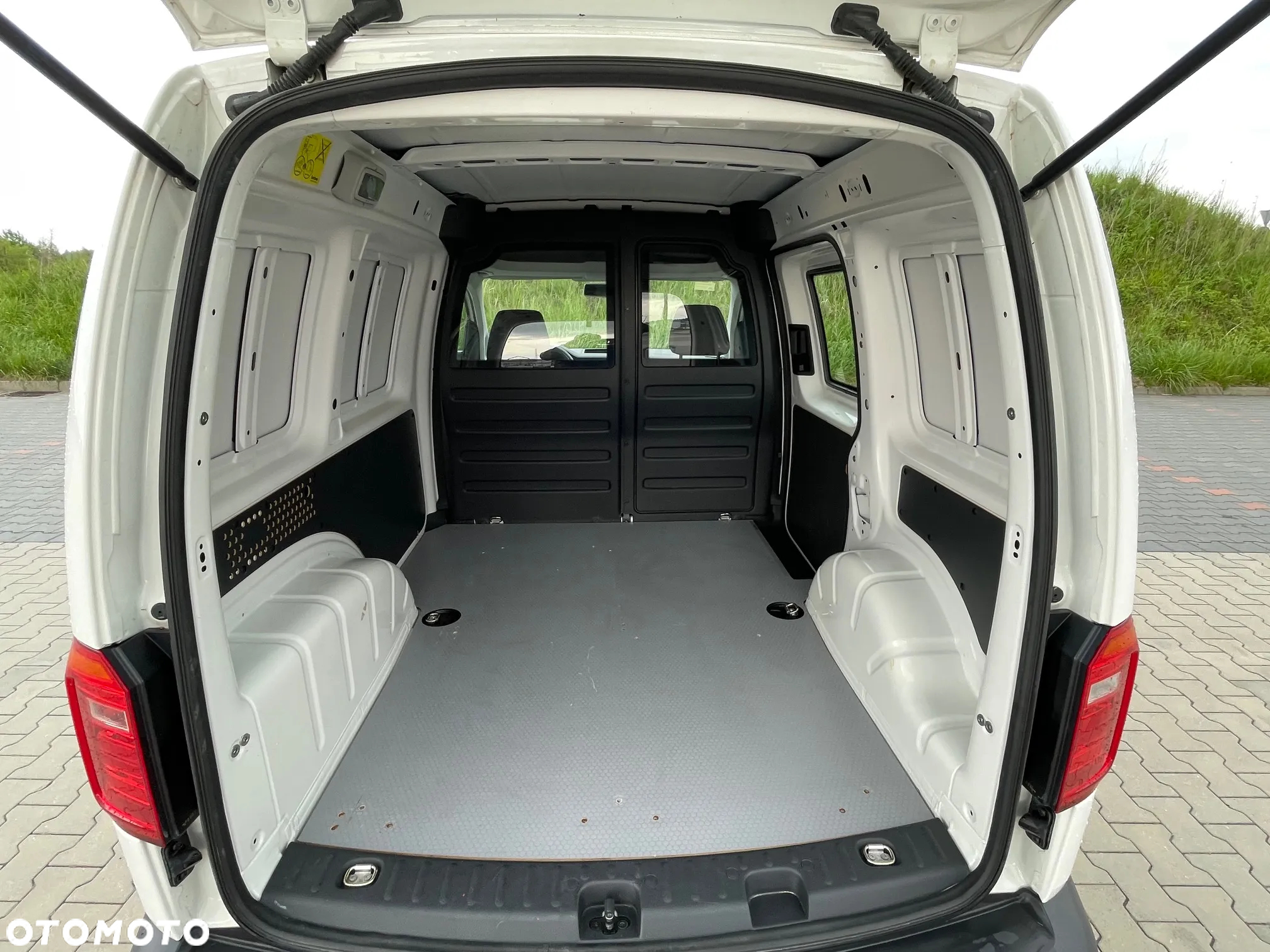 Volkswagen Caddy - 20