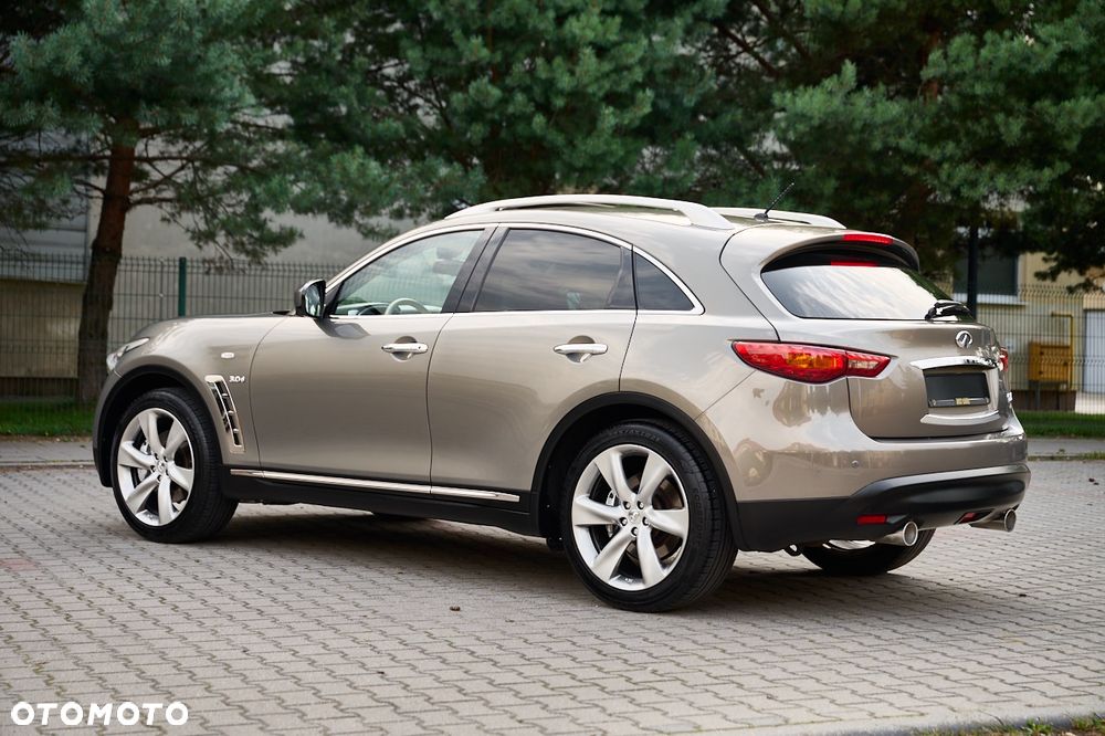 Infiniti QX70 3.0d S - 9
