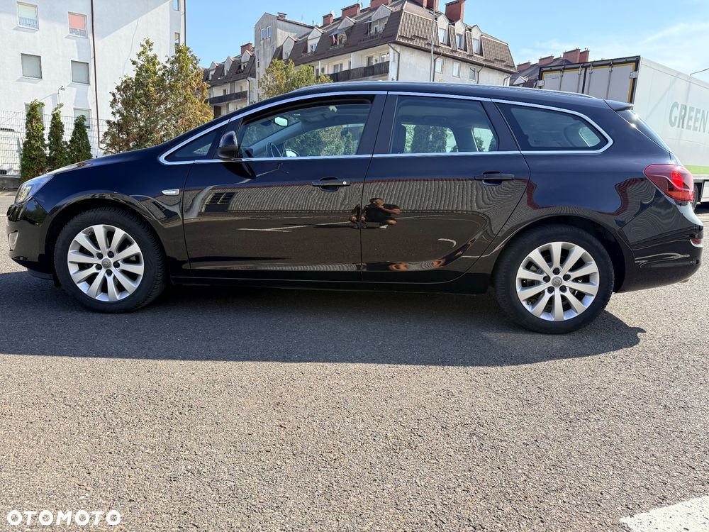 Opel Astra 1.6 Turbo Innovation - 17