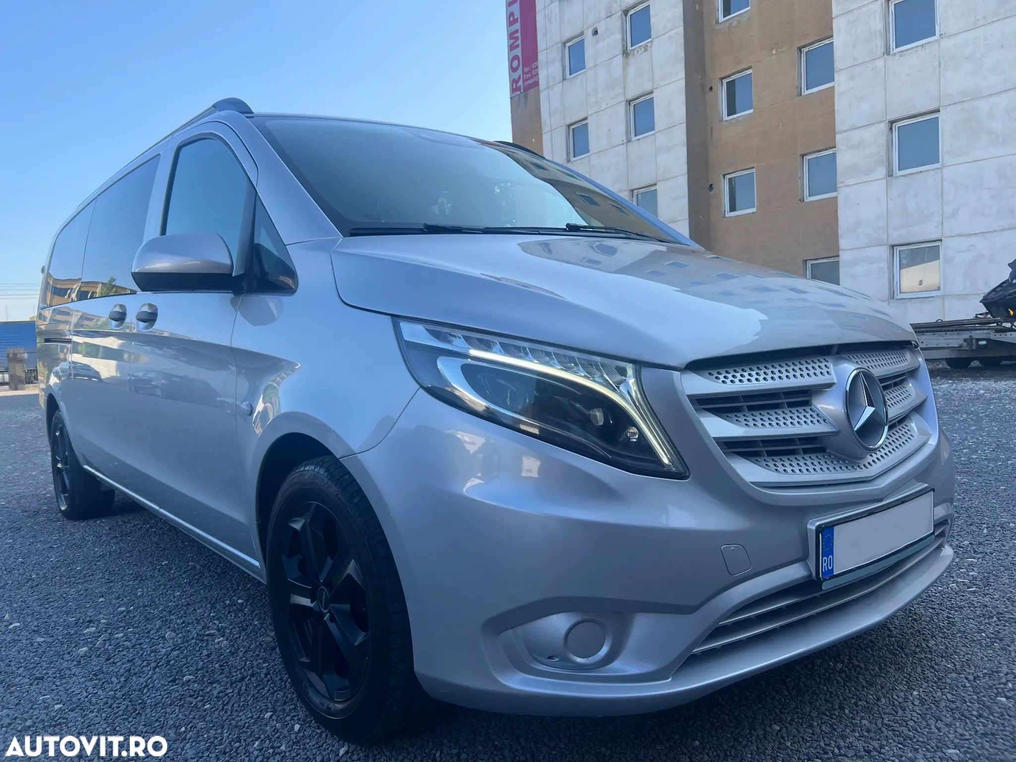 Mercedes-Benz Vito 116 CDI (BT) Tourer 4MATIC Extral. Aut. SELECT - 1