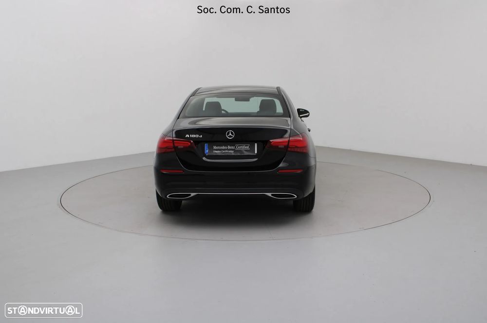 Mercedes-Benz A 180 Limousine d Progressive Aut. - 7