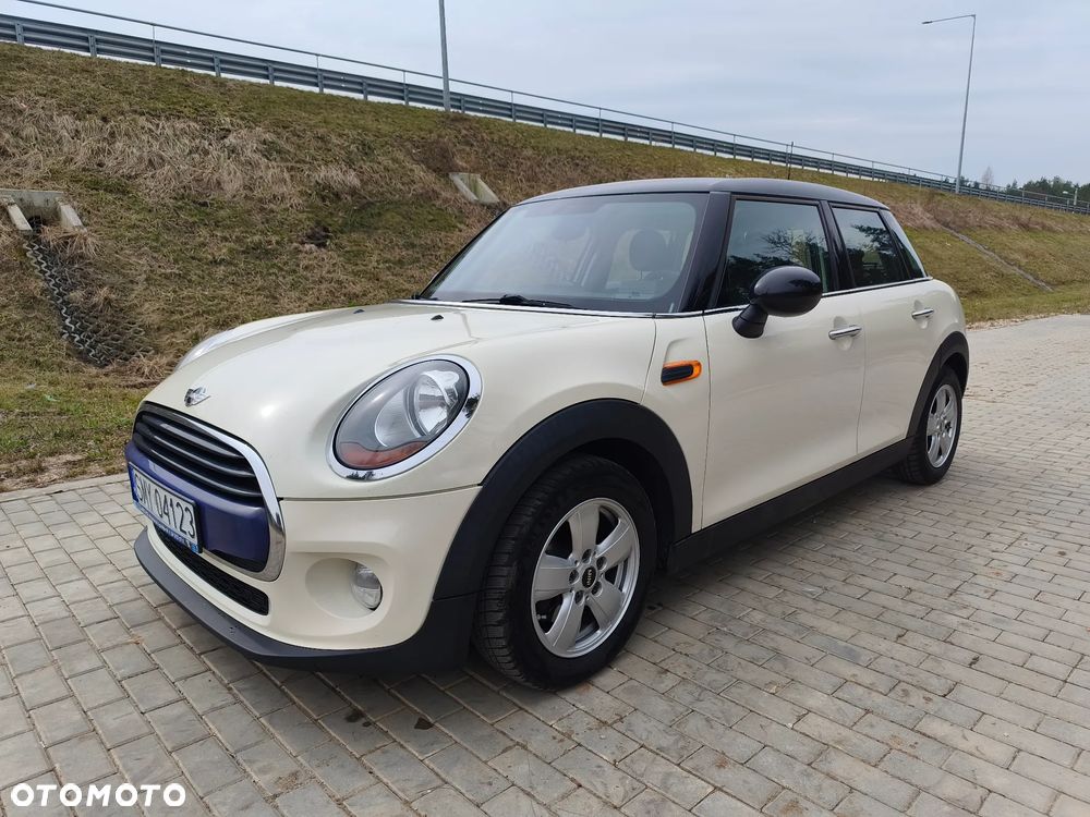 MINI Cooper Standard - 1