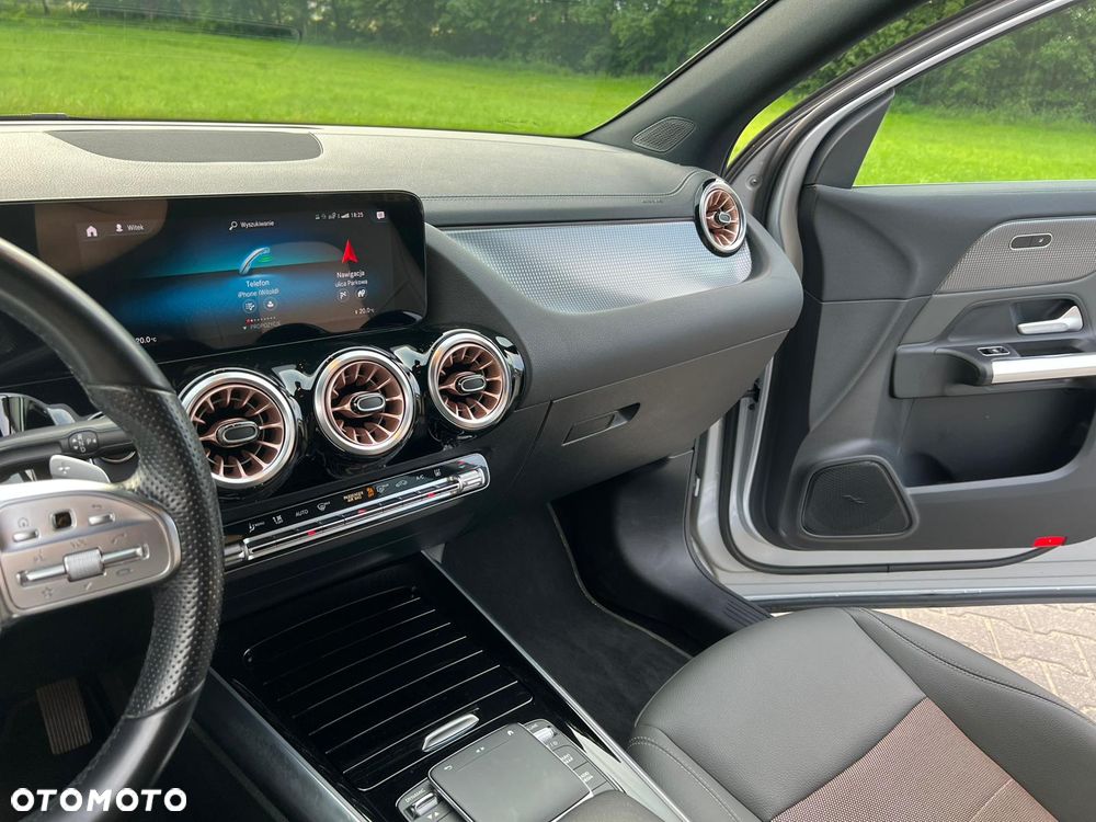 Mercedes-Benz EQA 250 66.5kWh Electric Art - 13