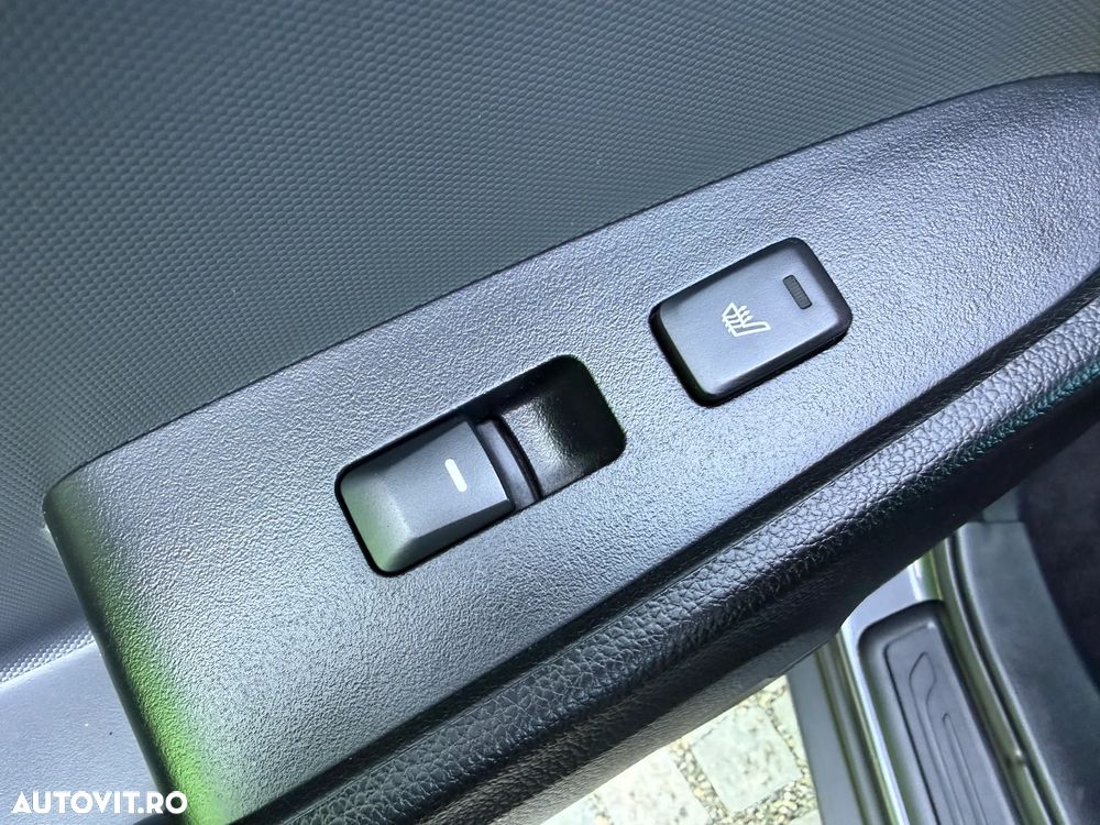 Kia Sportage 2.0 CRDI 4WD Spirit - 14