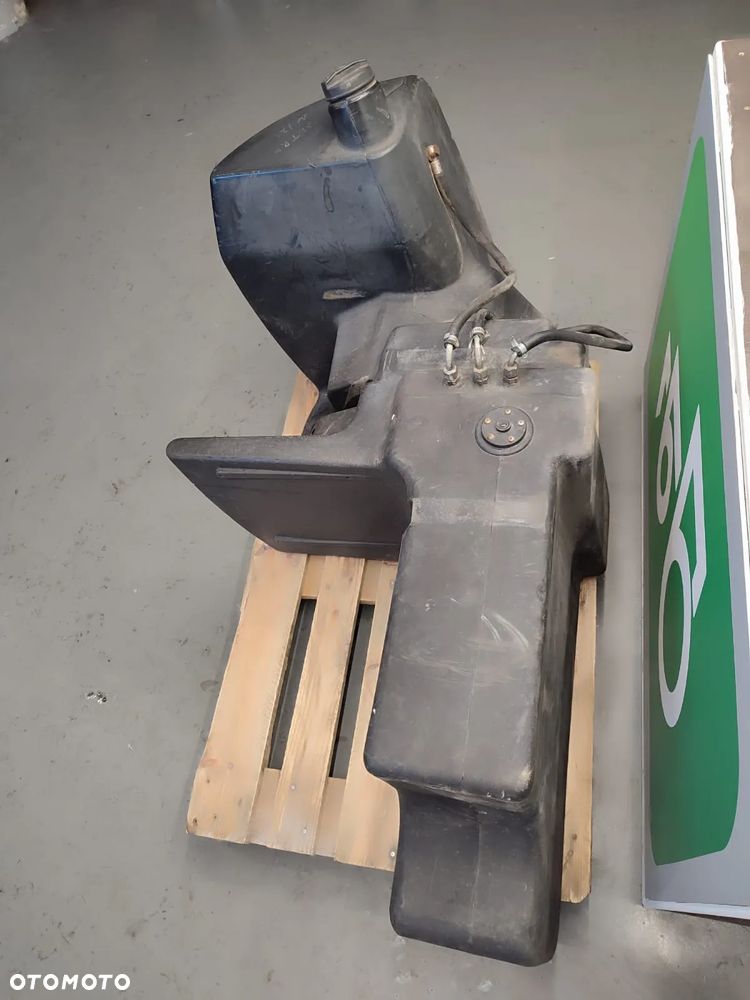 Zbiornik paliwa V36321500 Valtra N121 - 3