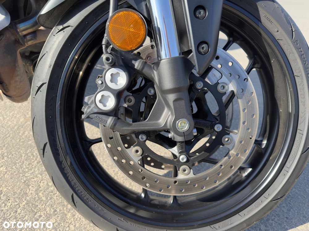 Yamaha MT - 17