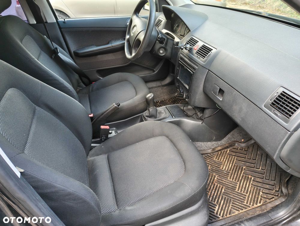 Skoda Fabia 2006 photo 5