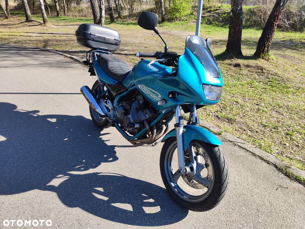 Yamaha XJ - 6