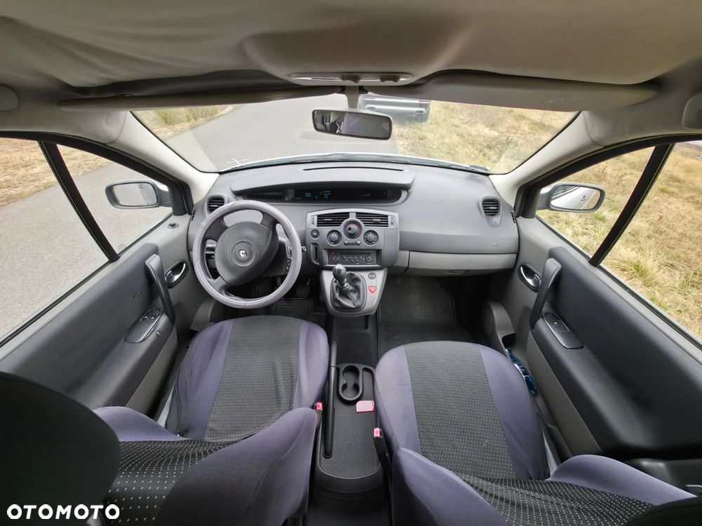 Renault Scenic 1.5 dCi Expression - 11